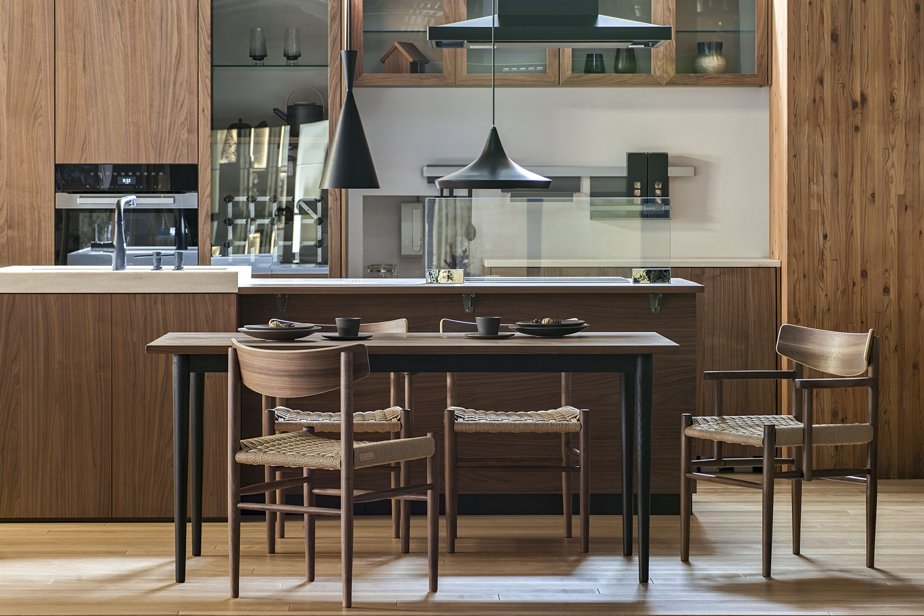 ペンダント照明でダイニングをおしゃれに